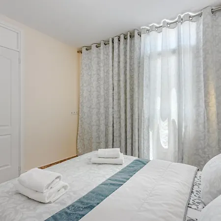 America - 150 Meters From The Beach, Free Wi-fi Apartment Arona (Tenerife)